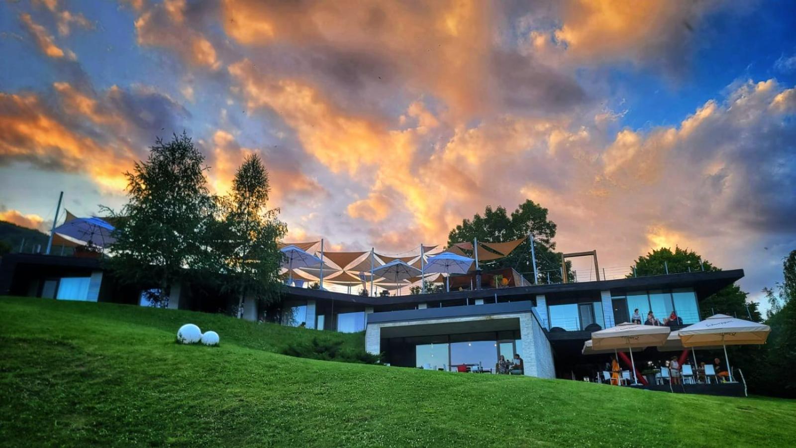 Pensiunea Atra Doftana 5*